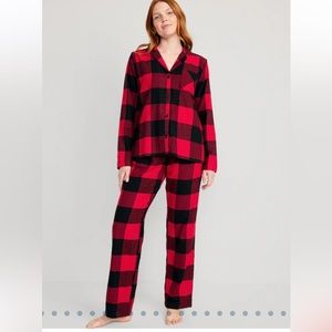 Old Navy Christmas PJ Set